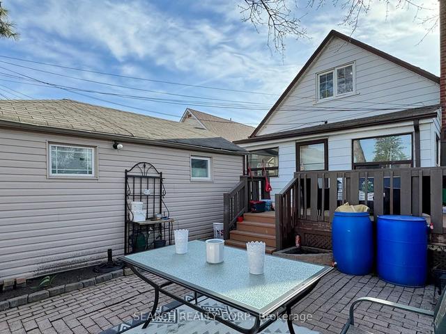 5 Colfax St, House detached with 3 bedrooms, 3 bathrooms and 4 parking in Toronto ON | Image 25