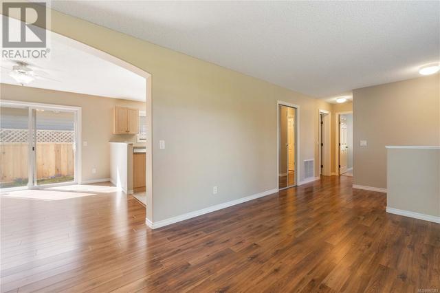3921 Deerwood Blvd, House other with 2 bedrooms, 2 bathrooms and 3 parking in Nanaimo BC | Image 17