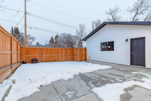 56 Klamath Place Sw, House detached with 5 bedrooms, 3 bathrooms and 3 parking in Calgary AB | Image 38