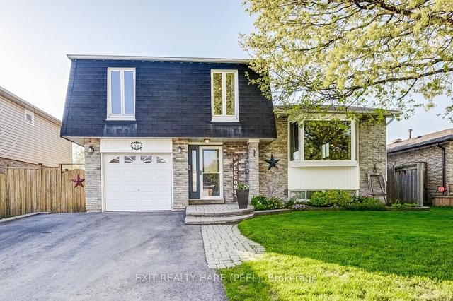 38 Greenmount Rd, House detached with 4 bedrooms, 2 bathrooms and 5 parking in Brampton ON | Image 1