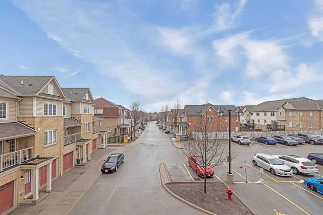 192 Kingston Rd W, Townhouse with 2 bedrooms, 2 bathrooms and 1 parking in Ajax ON | Image 13