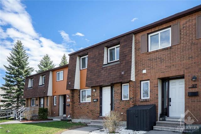 25 Pixley Private, Townhouse with 3 bedrooms, 2 bathrooms and 1 parking in Ottawa ON | Image 2