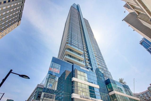 4713 - 386 Yonge St W, Condo with 1 bedrooms, 1 bathrooms and 0 parking in Toronto ON | Image 1