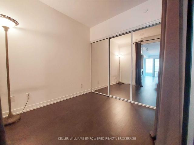 709 - 85 Wood St, Condo with 2 bedrooms, 2 bathrooms and 0 parking in Toronto ON | Image 2