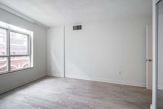 905 - 105 Victoria St, Condo with 1 bedrooms, 1 bathrooms and 0 parking in Toronto ON | Image 9
