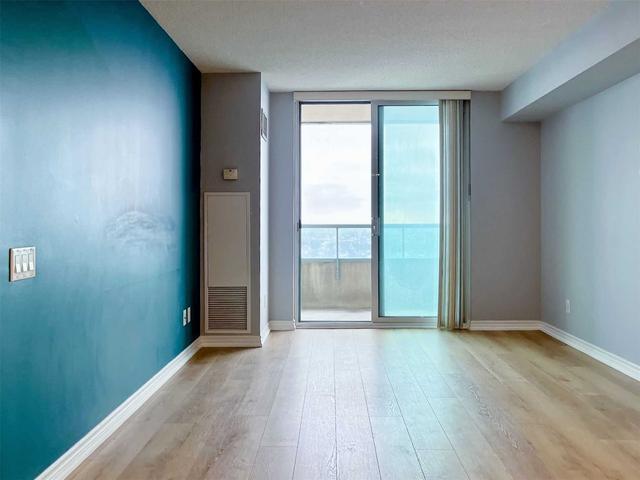 2211 - 61 Town Centre Crt, Condo with 1 bedrooms, 1 bathrooms and 1 parking in Toronto ON | Image 1