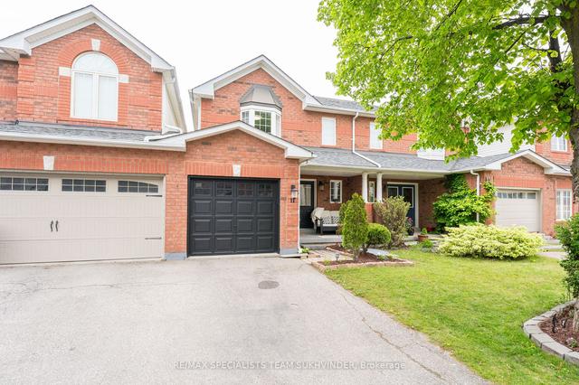 11 Queensland Cres, House attached with 3 bedrooms, 2 bathrooms and 2 parking in Caledon ON | Image 1