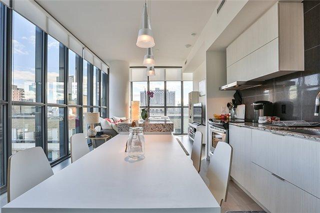 1001 - 101 Charles St E, Condo with 2 bedrooms, 2 bathrooms and 1 parking in Toronto ON | Image 4