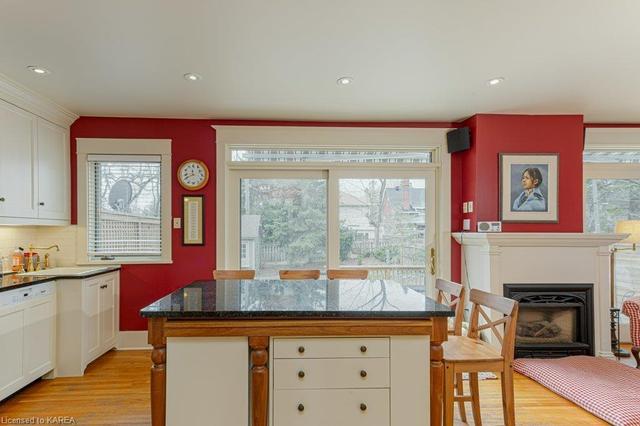 122 Beverley St, House detached with 4 bedrooms, 3 bathrooms and 4 parking in Kingston ON | Image 14