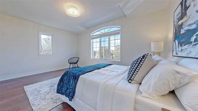 5845 Sidmouth St, House detached with 4 bedrooms, 5 bathrooms and 5 parking in Mississauga ON | Image 28