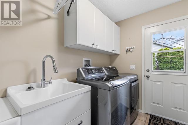 3957 Merlin St, House other with 2 bedrooms, 2 bathrooms and 2 parking in Nanaimo BC | Image 19