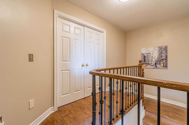 16 Trevino Cres, House detached with 3 bedrooms, 4 bathrooms and 4 parking in Brampton ON | Image 7