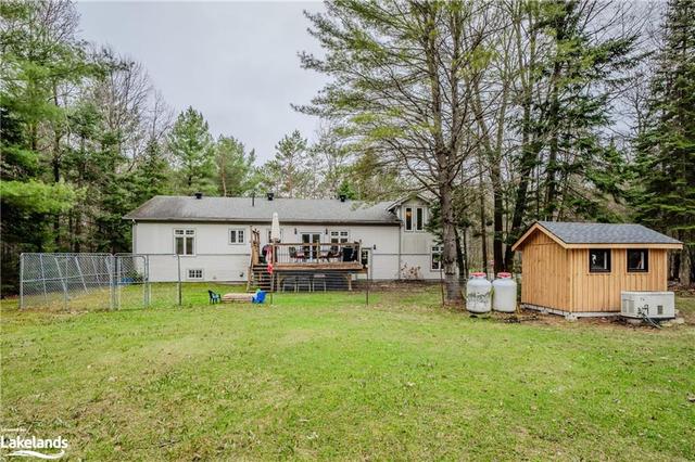157 N Waseosa Lake Rd, House detached with 3 bedrooms, 2 bathrooms and 8 parking in Huntsville ON | Image 32