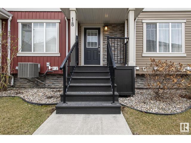 18 - 9535 217 St Nw, House attached with 3 bedrooms, 2 bathrooms and null parking in Edmonton AB | Image 3