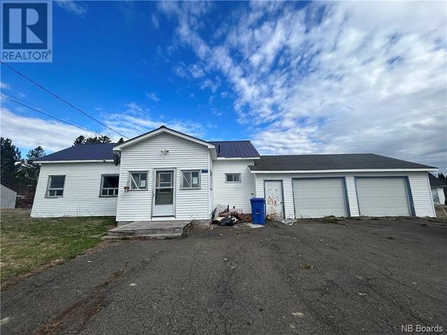 157 Mechanic St, House detached with 2 bedrooms, 1 bathrooms and null parking in Bath NB | Image 1