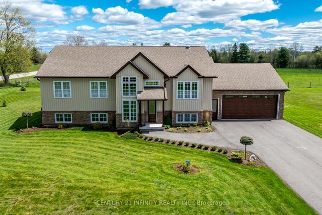 240 Burnt River Rd, House detached with 3 bedrooms, 3 bathrooms and 8 parking in Kawartha Lakes ON | Image 1