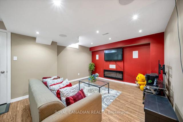 47 Smales Dr, House attached with 3 bedrooms, 3 bathrooms and 3 parking in Ajax ON | Image 22