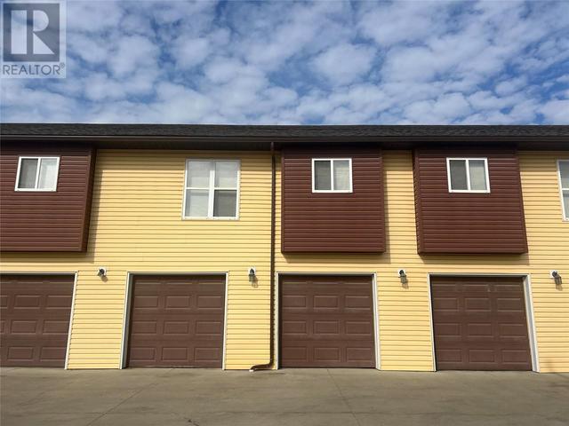 10209 - 17 Street Unit# 112, Condo with 1 bedrooms, 1 bathrooms and 1 parking in Dawson Creek BC | Image 1