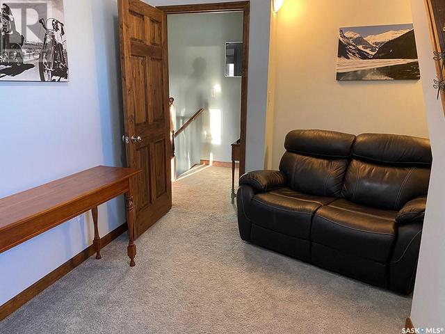 2015 1st St N, House detached with 2 bedrooms, 3 bathrooms and null parking in Rockglen SK | Image 29
