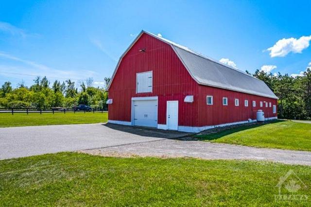 4125 County Rd 43 Road, House detached with 3 bedrooms, 3 bathrooms and 40 parking in North Grenville ON | Image 3