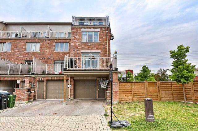 137 Norseman St, Townhouse with 3 bedrooms, 4 bathrooms and 2 parking in Toronto ON | Image 26