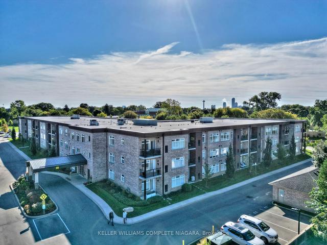 318 - 4644 Pettit Ave, Condo with 2 bedrooms, 2 bathrooms and 2 parking in Niagara Falls ON | Image 26