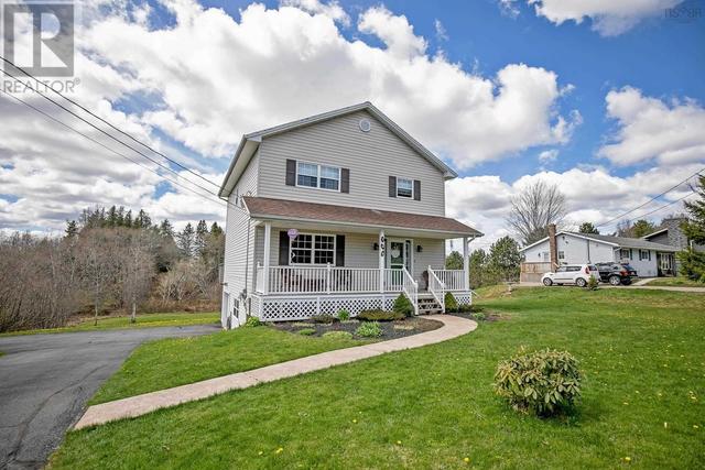 700 Sunset Ave, House detached with 4 bedrooms, 2 bathrooms and null parking in Oxford NS | Image 2