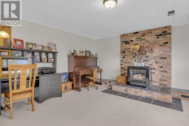 843 Franwill Rd, House detached with 3 bedrooms, 2 bathrooms and 1 parking in West Kelowna BC | Image 32