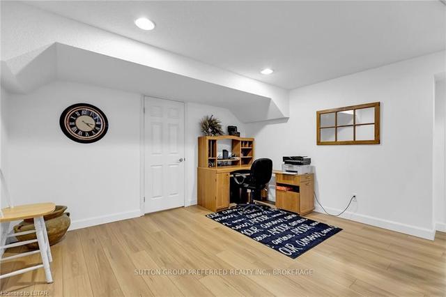 79 Edgevalley Rd, House detached with 3 bedrooms, 3 bathrooms and 4 parking in London ON | Image 27