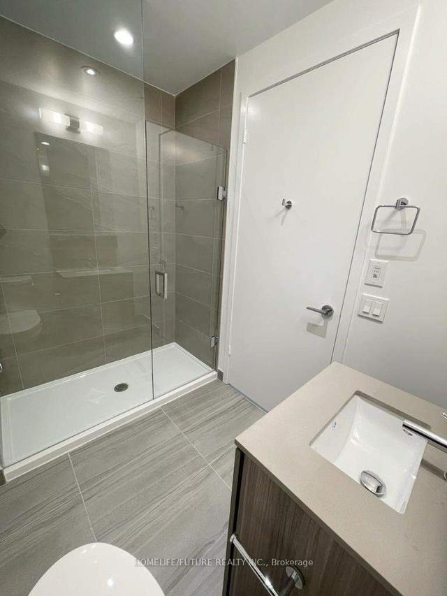 5708 - 5 Buttermill Ave, Condo with 2 bedrooms, 2 bathrooms and 0 parking in Vaughan ON | Image 4