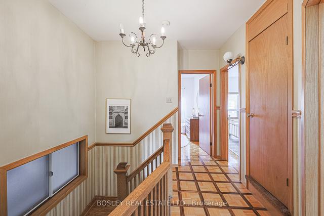 640 Manning Ave, House semidetached with 5 bedrooms, 2 bathrooms and 2 parking in Toronto ON | Image 18