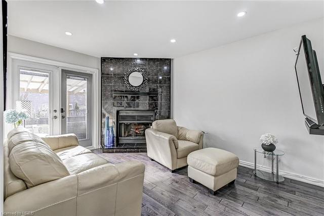 2878 Strata Crt, House detached with 4 bedrooms, 4 bathrooms and 6 parking in Mississauga ON | Image 5