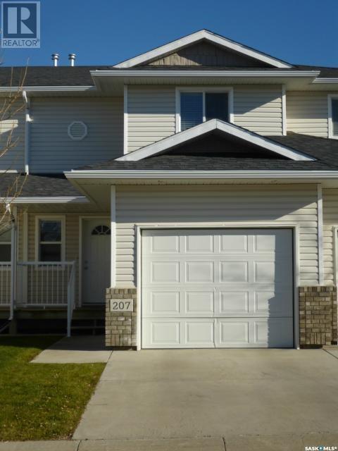 207 - 851 Chester Rd, House attached with 2 bedrooms, 3 bathrooms and null parking in Moose Jaw SK | Image 1