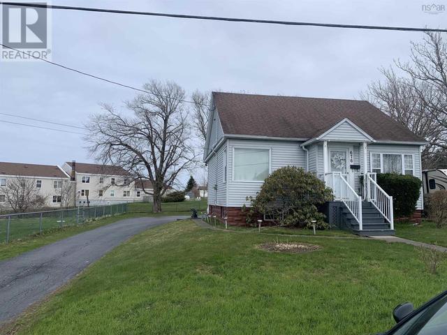 676 George St, House detached with 2 bedrooms, 2 bathrooms and null parking in Cape Breton NS | Image 30