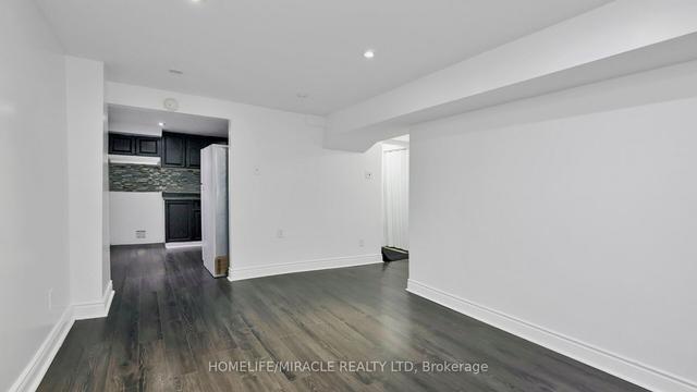 15 Horatio Crt, House detached with 3 bedrooms, 2 bathrooms and 4 parking in Brampton ON | Image 25