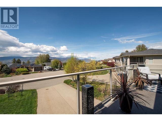 291 Sandpiper Crt, House detached with 5 bedrooms, 3 bathrooms and 6 parking in Kelowna BC | Image 18