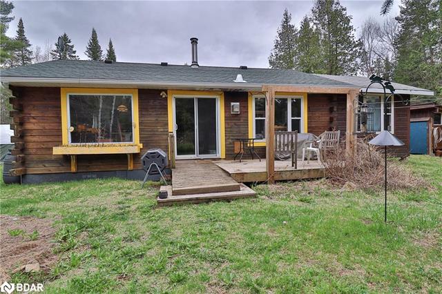 137 Lalonde Lane Lane, House detached with 2 bedrooms, 1 bathrooms and 10 parking in Greater Madawaska ON | Image 2