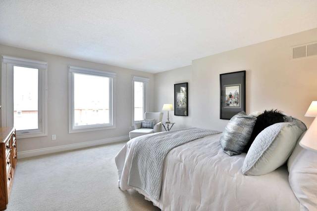 4165 Rossland Cres, House detached with 4 bedrooms, 4 bathrooms and 8 parking in Mississauga ON | Image 11