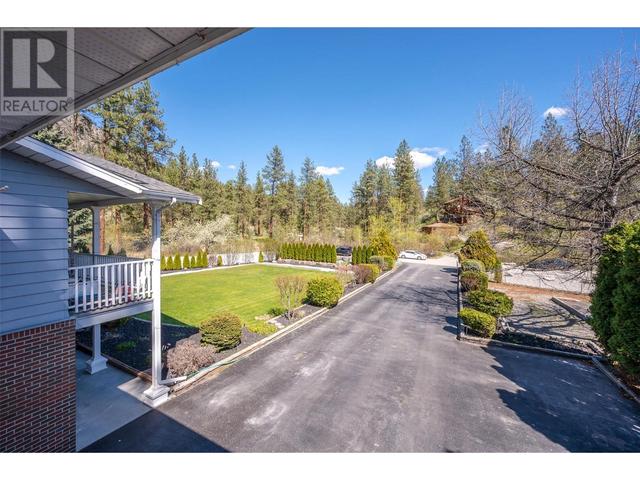 3808 Forsyth Dr, House detached with 6 bedrooms, 4 bathrooms and 2 parking in Okanagan Similkameen F BC | Image 52