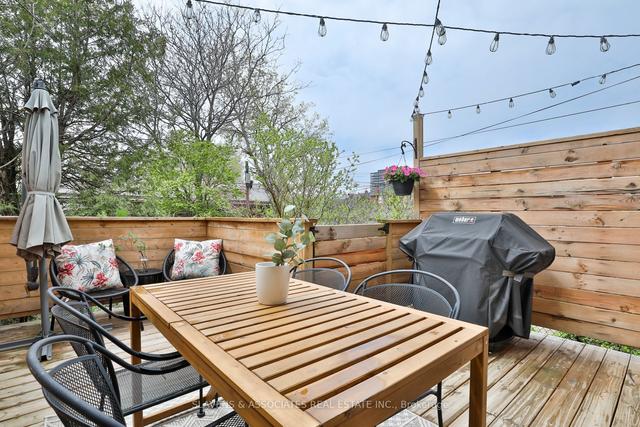 104 Alameda Ave, House semidetached with 3 bedrooms, 2 bathrooms and 1 parking in Toronto ON | Image 18
