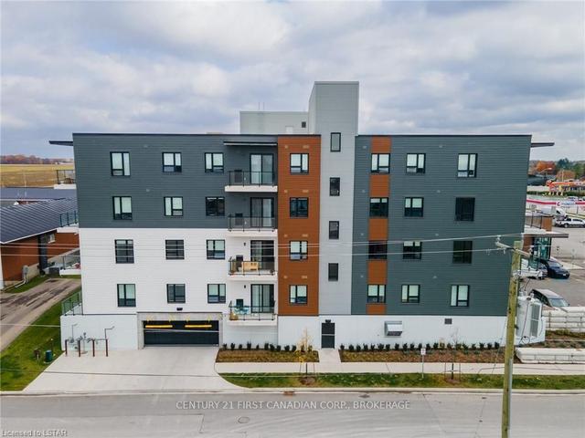 201 - 228 Mcconnell St, Condo with 3 bedrooms, 2 bathrooms and 1 parking in South Huron ON | Image 33