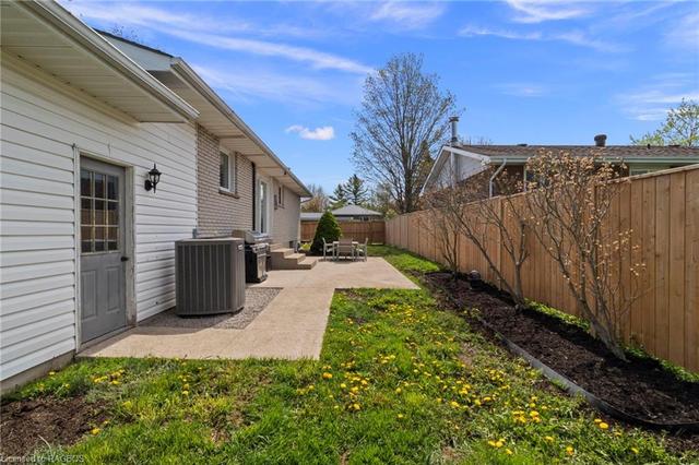 17 Conquergood Ave, House detached with 3 bedrooms, 1 bathrooms and 3 parking in Kincardine ON | Image 30