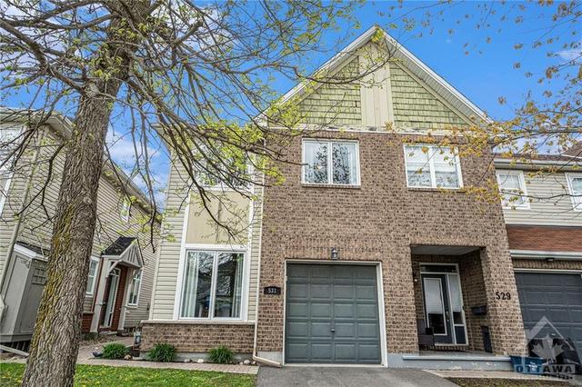 531 Devonwood Cir, Townhouse with 3 bedrooms, 3 bathrooms and 3 parking in Ottawa ON | Image 1