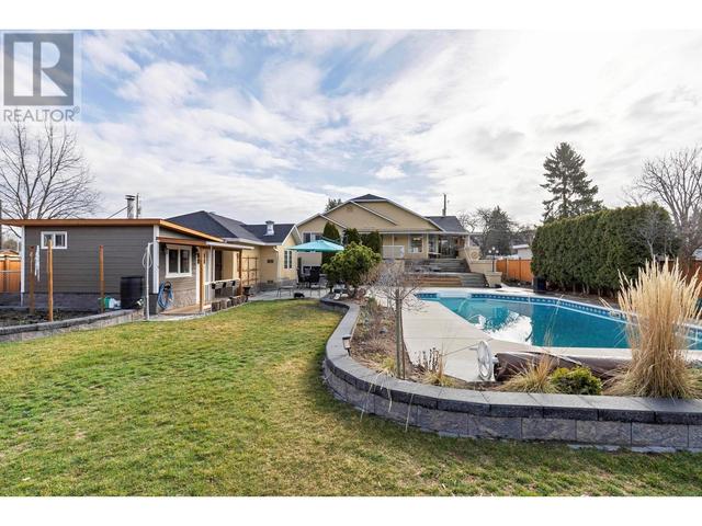 3050 Holland Rd, House detached with 4 bedrooms, 3 bathrooms and 9 parking in Kelowna BC | Image 41