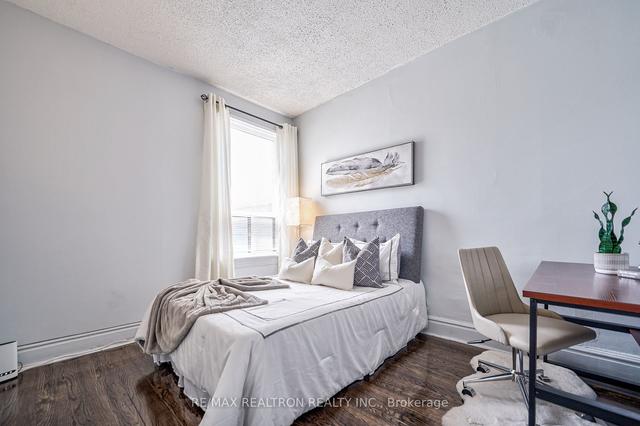 91 Yarmouth Rd, House attached with 3 bedrooms, 3 bathrooms and 3 parking in Toronto ON | Image 11