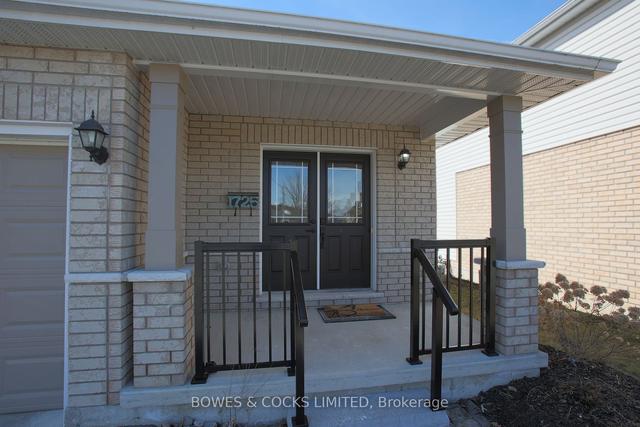 1725 Bissonette Dr, House detached with 2 bedrooms, 2 bathrooms and 4 parking in Peterborough ON | Image 23