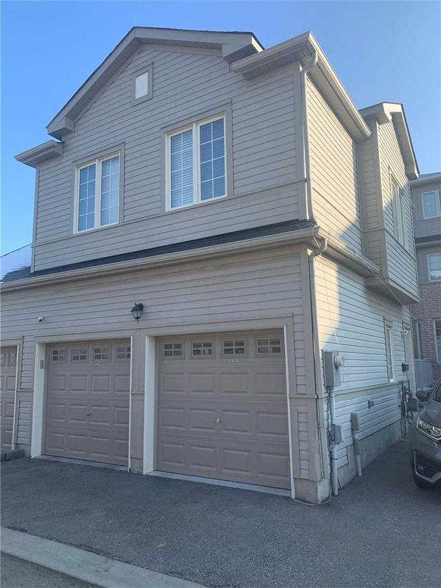 UPPER - 22 Highbury Ct, Condo with 1 bedrooms, 1 bathrooms and 1 parking in Markham ON | Image 2