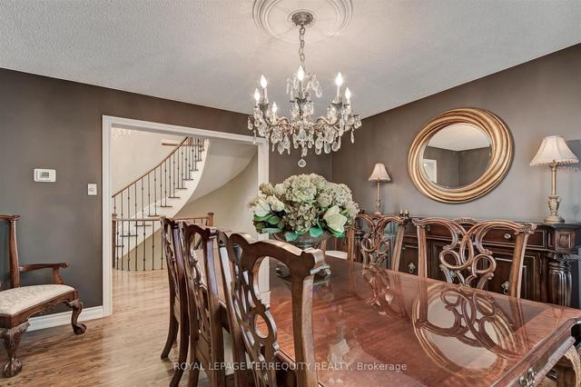 11 Blaketon Rd, House detached with 4 bedrooms, 3 bathrooms and 6 parking in Toronto ON | Image 2
