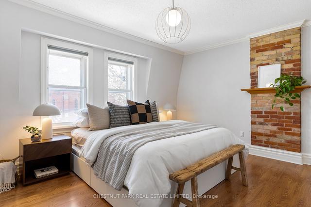 10 Grace St, House attached with 2 bedrooms, 2 bathrooms and 0 parking in Toronto ON | Image 8