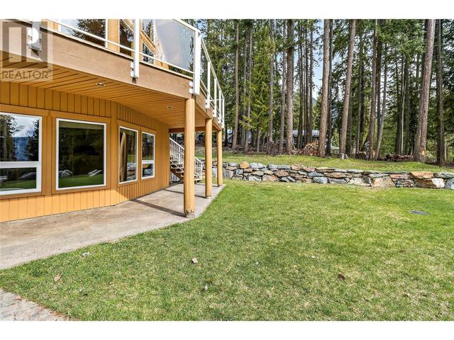 7889 Gardiner Road, House detached with 4 bedrooms, 3 bathrooms and 6 parking in Columbia Shuswap F BC | Image 30